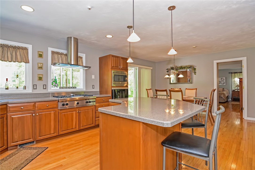 156 Old Staples Road Cumberland, RI 02864 - Photo 17 of 40