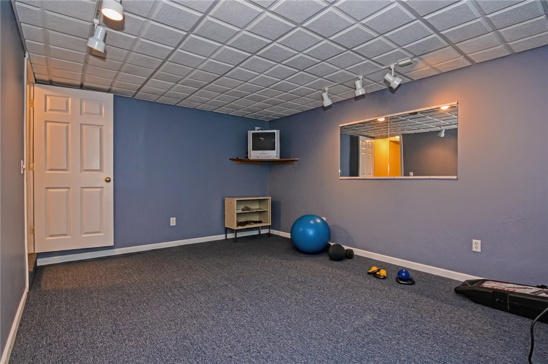 156 Old Staples Road Cumberland, RI 02864 - Photo 35 of 40