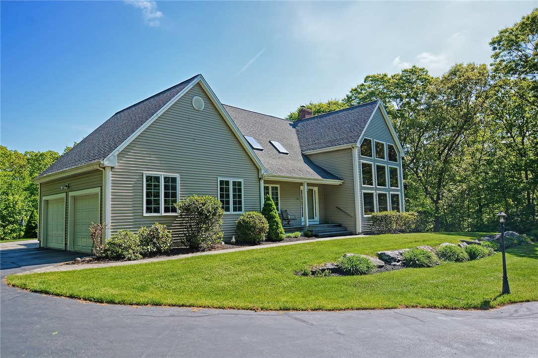 156 Old Staples Road Cumberland, RI 02864 - Photo 6 of 40