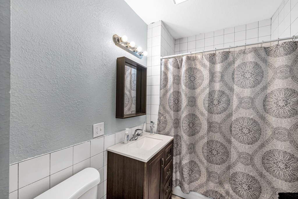 74-76 Clantoy Street Springfield, MA 01104 - Photo 11 of 32 Gallery Image 11