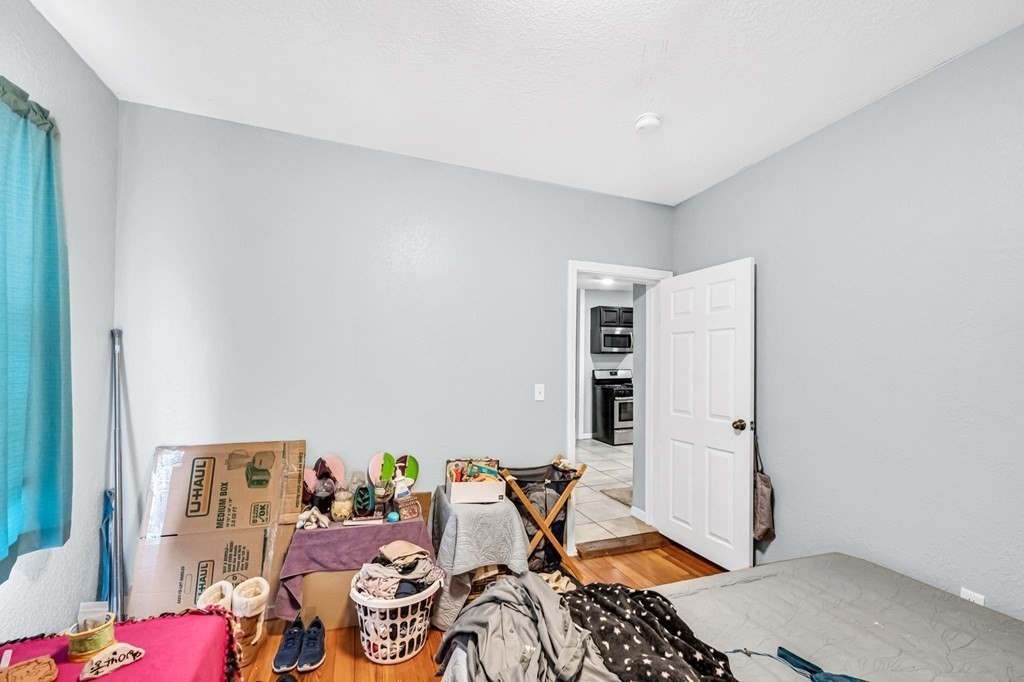 74-76 Clantoy Street Springfield, MA 01104 - Photo 26 of 32 Gallery Image 26
