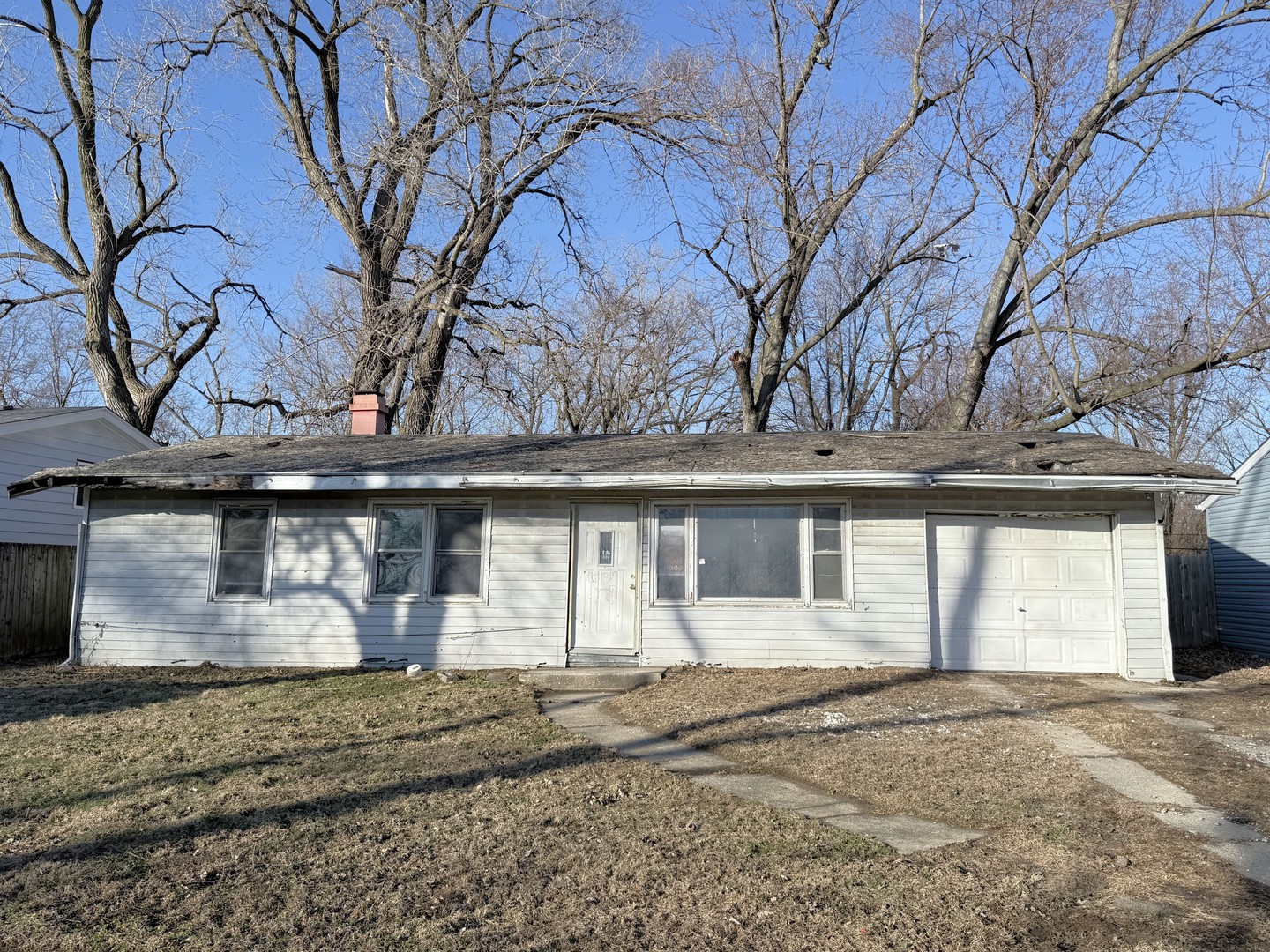 3330 Roesner Drive Markham, IL 60428 - Photo 3 of 9