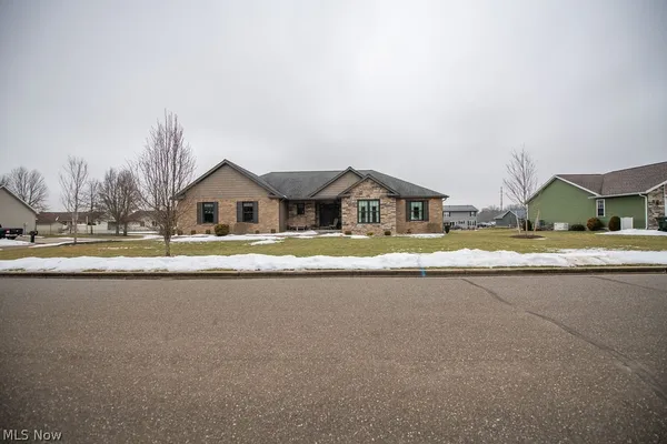 $510,000 | 3912 Clay Court Southeast, Dennison, OH 44621
