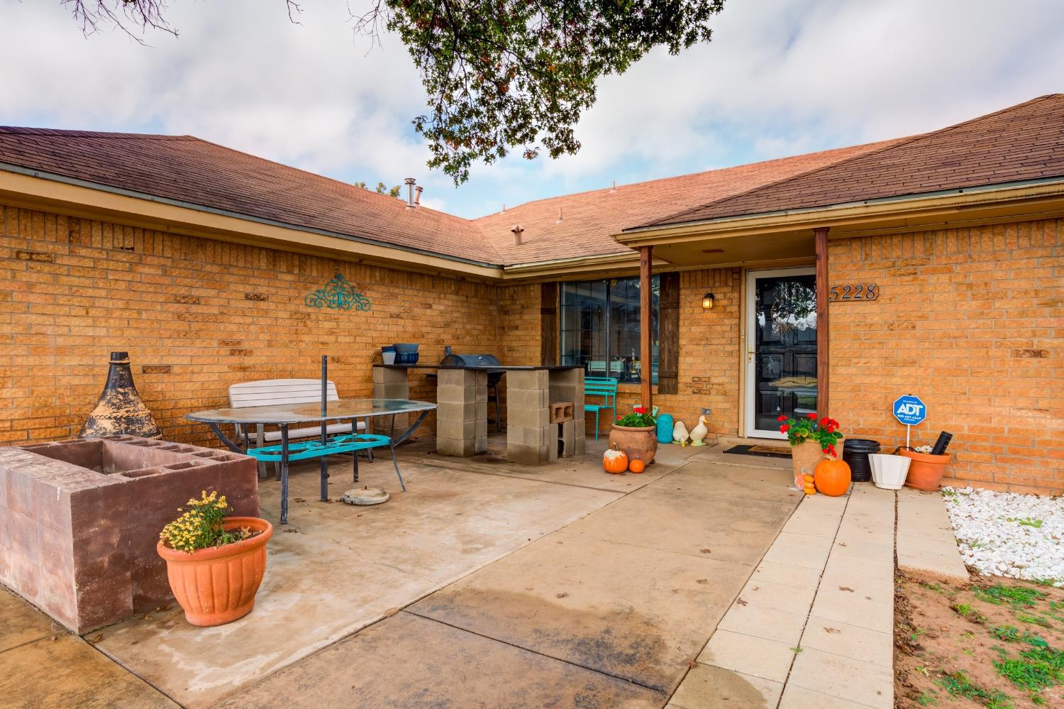 5228 93rd Street Lubbock, TX 79424 - Photo 3 of 36 Photo 3