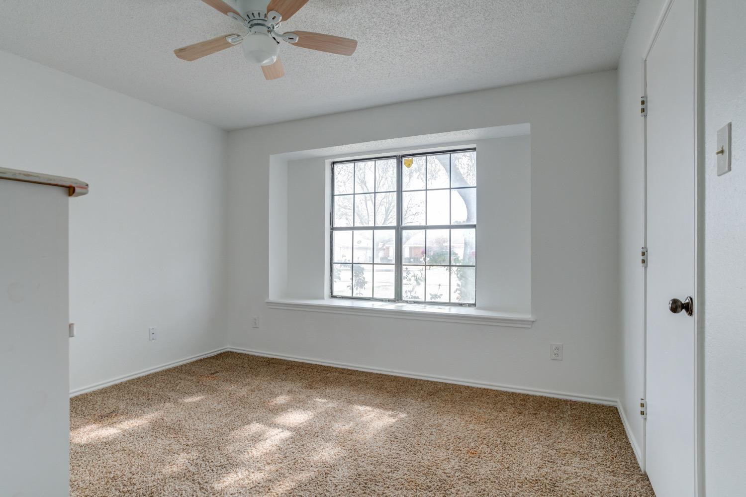 5228 93rd Street Lubbock, TX 79424 - Photo 6 of 36 Photo 6