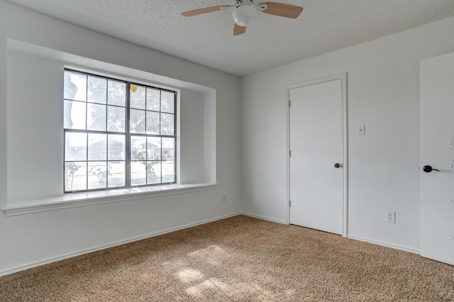 5228 93rd Street Lubbock, TX 79424 - Photo 7 of 36 Photo 7