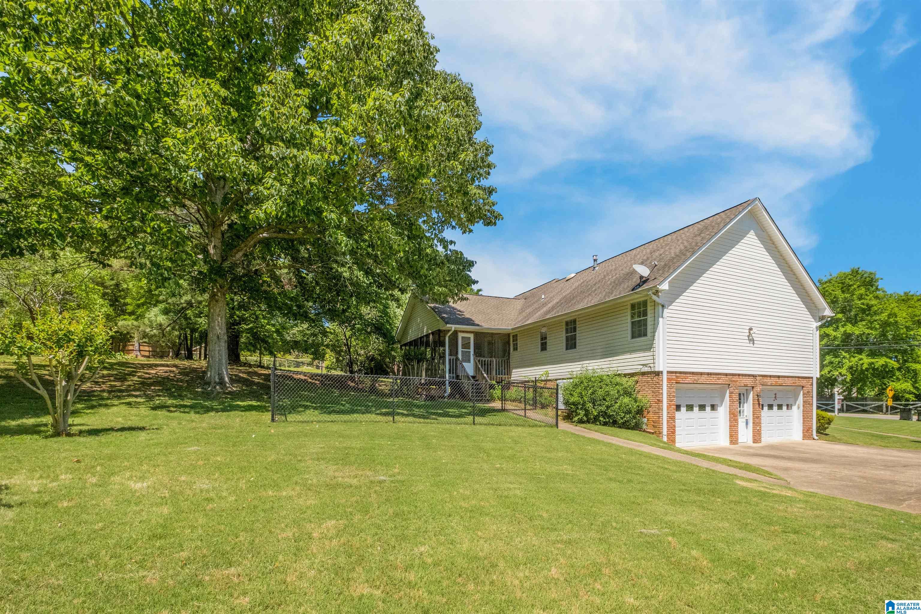 3985 Woodhaven Road Bessemer, AL 35022 - Photo 8 of 44