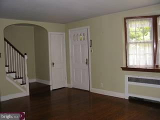 19 West Chelfield Road Glenside, PA 19038 - Photo 4 of 6 Gallery Image 4