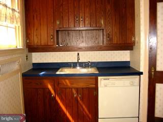 19 West Chelfield Road Glenside, PA 19038 - Photo 6 of 6 Gallery Image 6