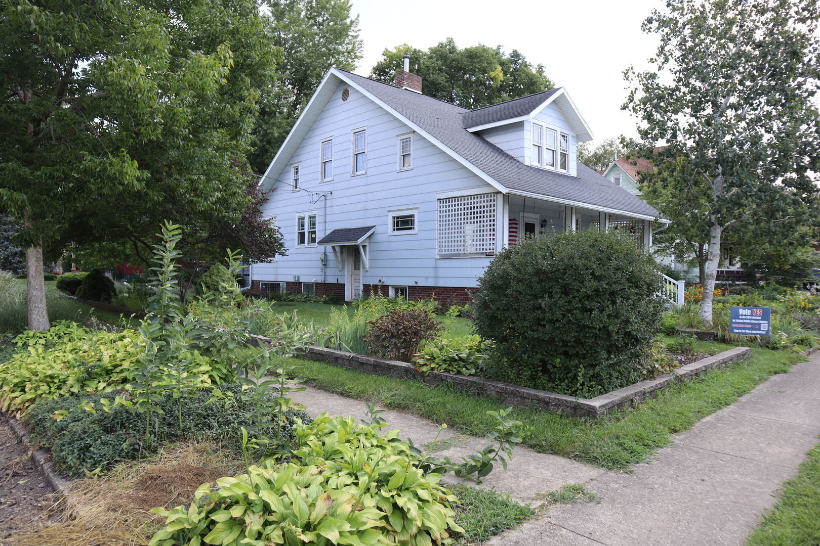 208 Heaton Street Walnut, IL 61376 - Photo 2 of 21 Gallery Image 2