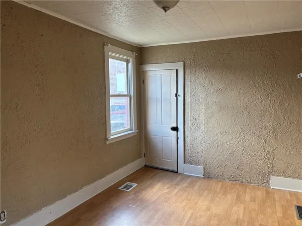 $120,000 | 89 1/2 North Maiden Street, Waynesburg, PA 15370