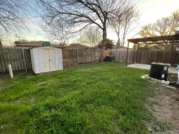 $1,550 | 10150 Woodtrail, San Antonio, TX 78250