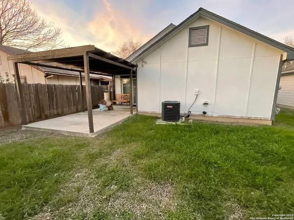 $1,550 | 10150 Woodtrail, San Antonio, TX 78250