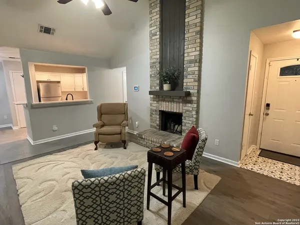 $1,550 | 10150 Woodtrail, San Antonio, TX 78250