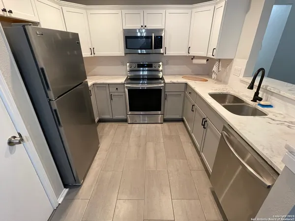 $1,550 | 10150 Woodtrail, San Antonio, TX 78250