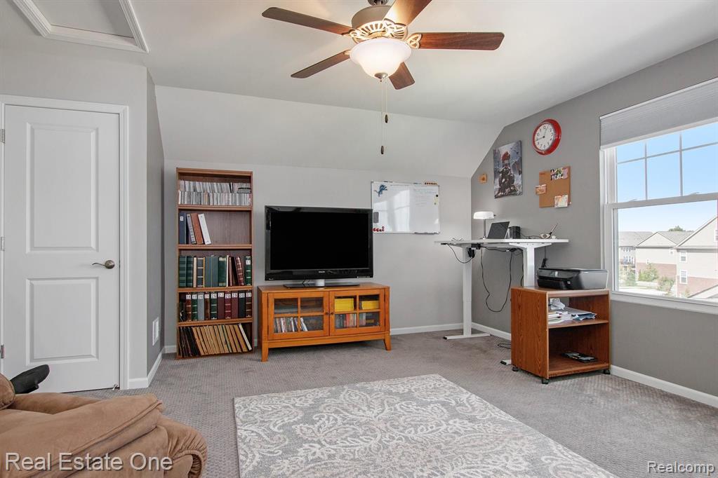 2904 Glenbar Circle Rochester, MI 48307 - Photo 21 of 30