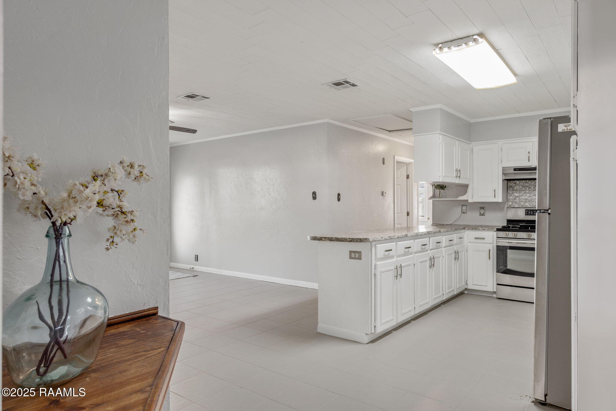 504 3rd Street Broussard, LA 70518 - Photo 21 of 24 13-web-or-mls-504 E Third St-13