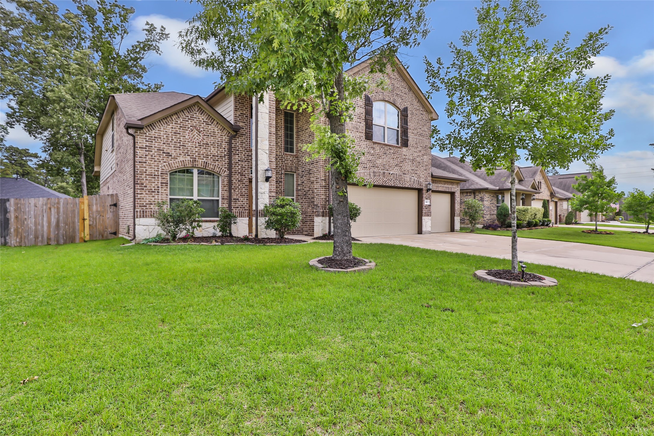 910 South Chamfer Way Crosby, TX 77532 - Photo 4 of 49
