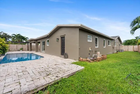 $1,059,000 | 5412 Arthur Street, Hollywood, FL 33021