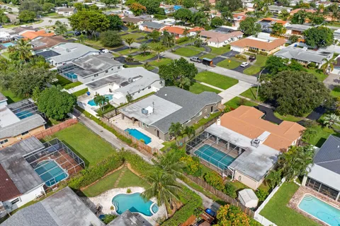 $1,059,000 | 5412 Arthur Street, Hollywood, FL 33021