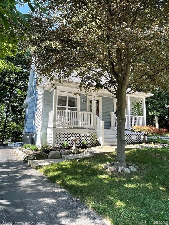 390 Springwell Lane Howell, MI 48843 - Photo 1 of 25