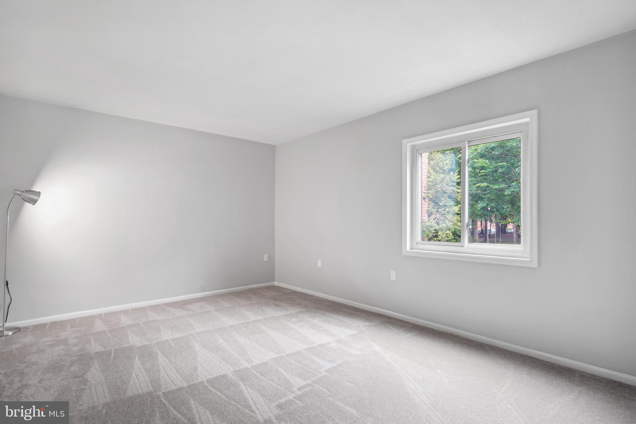 1525 Northgate Square, Unit 12C Reston, VA 20190 - Photo 15 of 23 Large Primary Bedroom