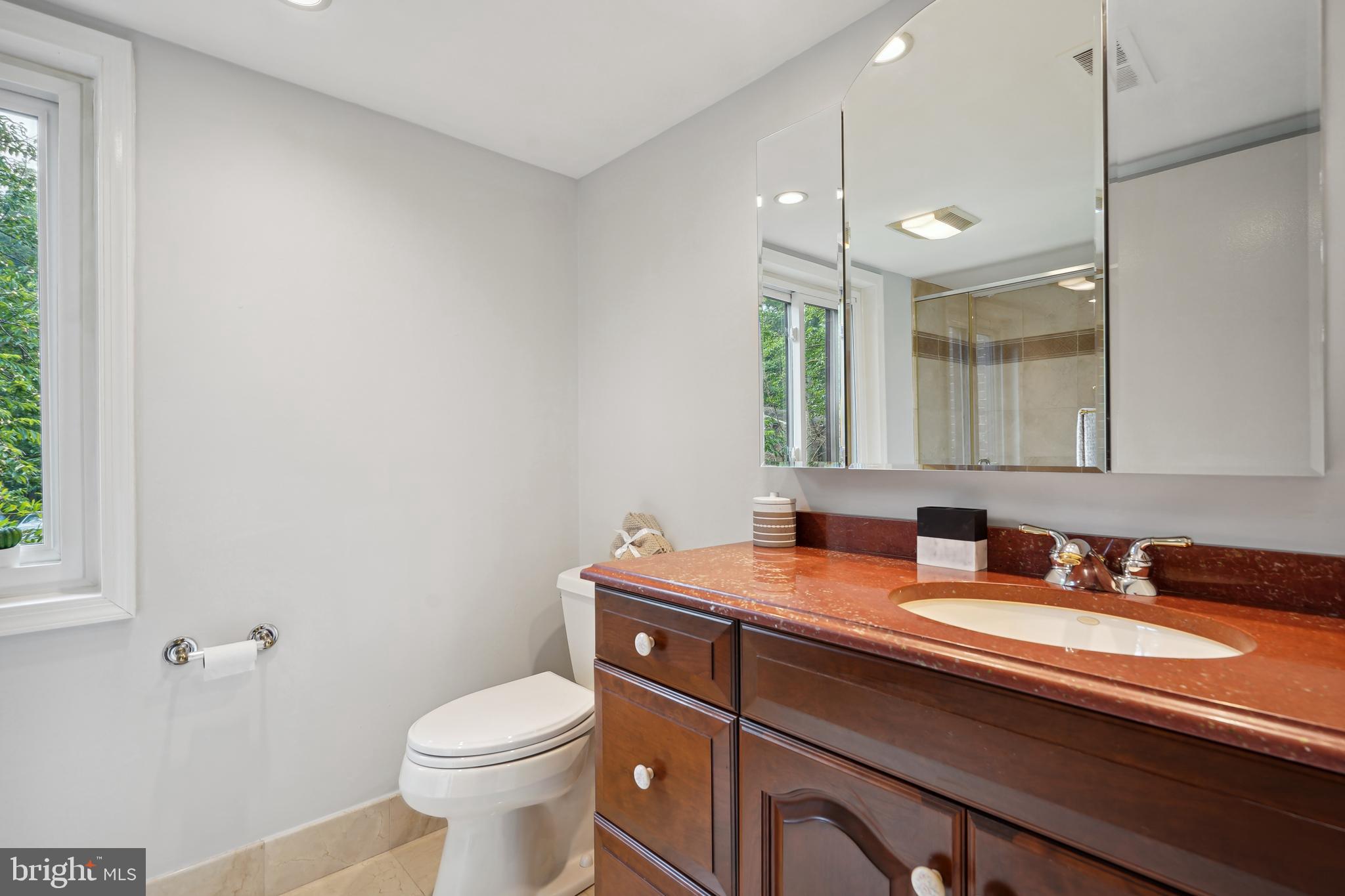 1525 Northgate Square, Unit 12C Reston, VA 20190 - Photo 19 of 23 Updated Primary Bath