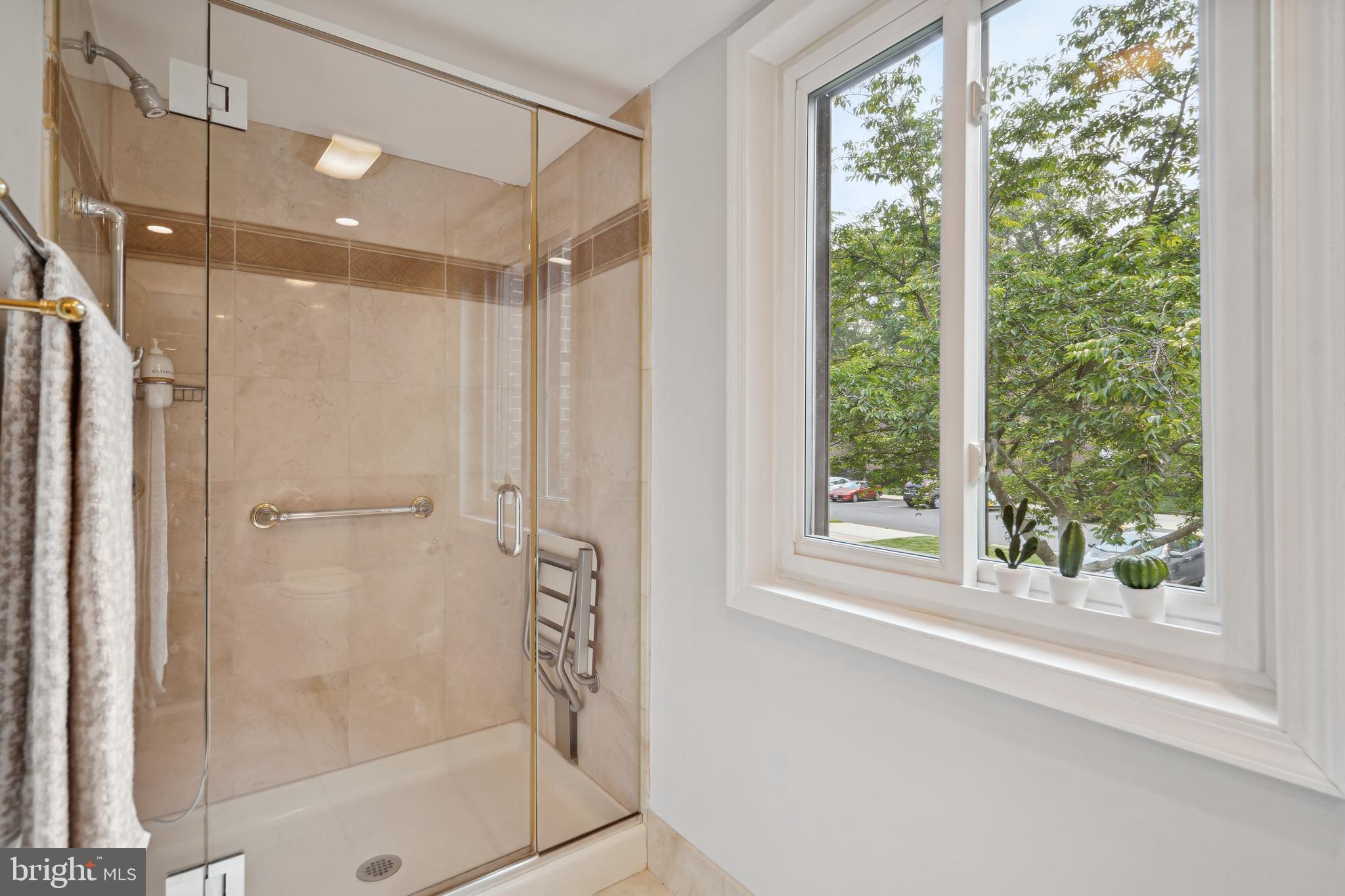 1525 Northgate Square, Unit 12C Reston, VA 20190 - Photo 20 of 23 Updated Primary Bath
