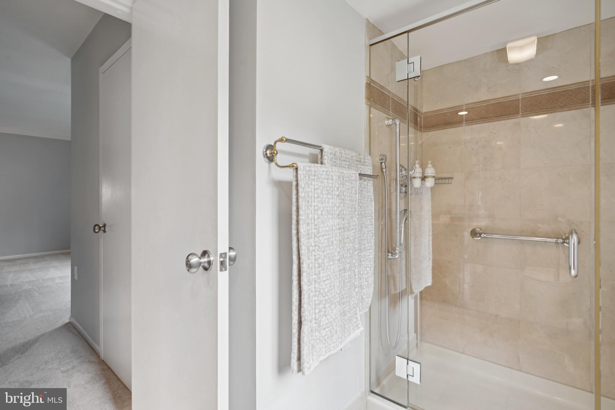 1525 Northgate Square, Unit 12C Reston, VA 20190 - Photo 21 of 23 Updated Primary Bath