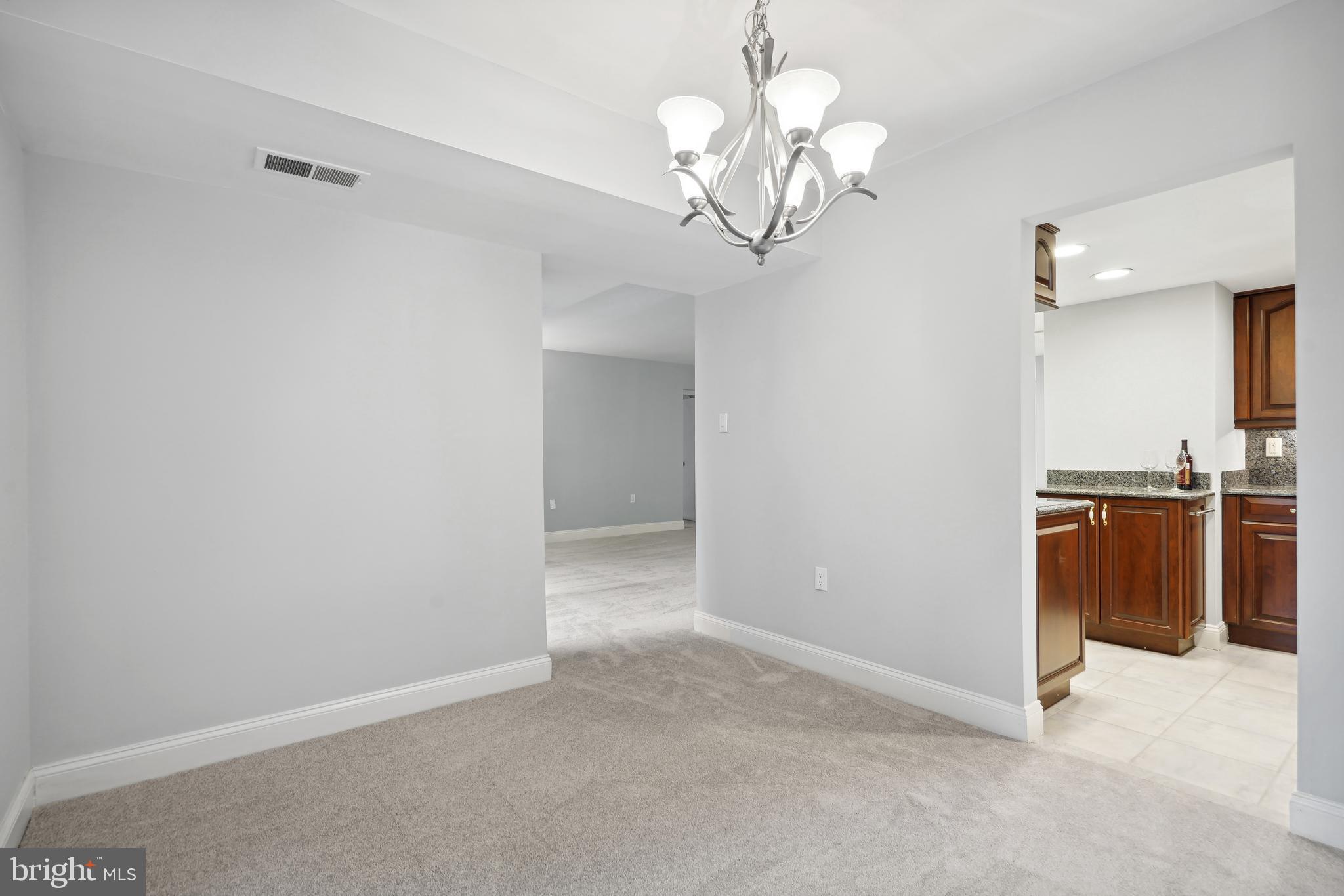 1525 Northgate Square, Unit 12C Reston, VA 20190 - Photo 9 of 23 Dining Room