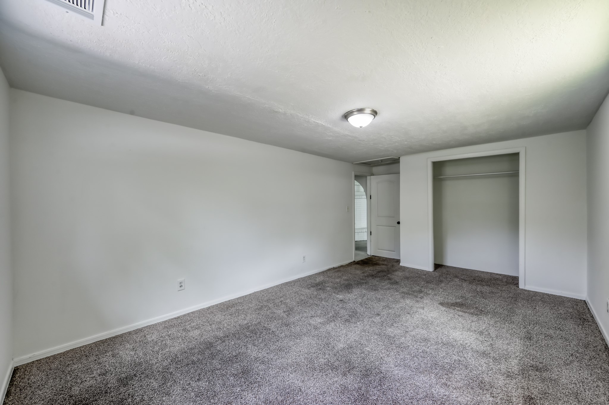 29906 Hunters, Unit B Magnolia, TX 77355 - Photo 15 of 25 a view of an empty room