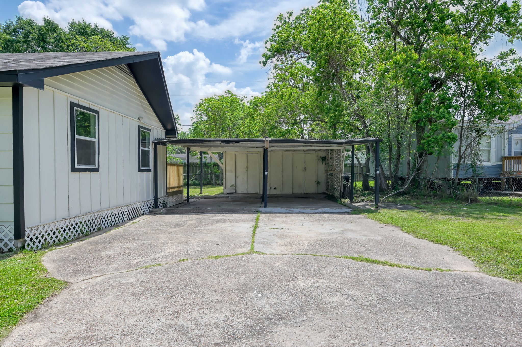 29906 Hunters, Unit B Magnolia, TX 77355 - Photo 25 of 25 a view of backyard of house with green space