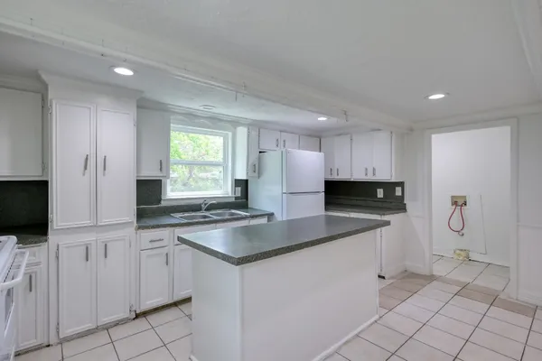$1,200 | 29906 Hunters, Unit B, Magnolia, TX 77355