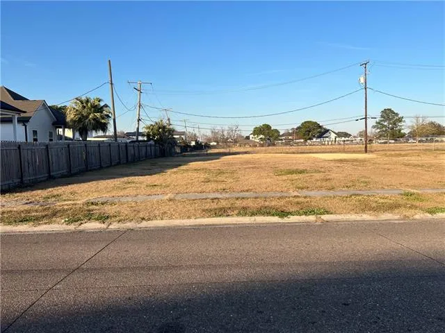 $50,000 | 7509 Patricia Street, Arabi, LA 70032