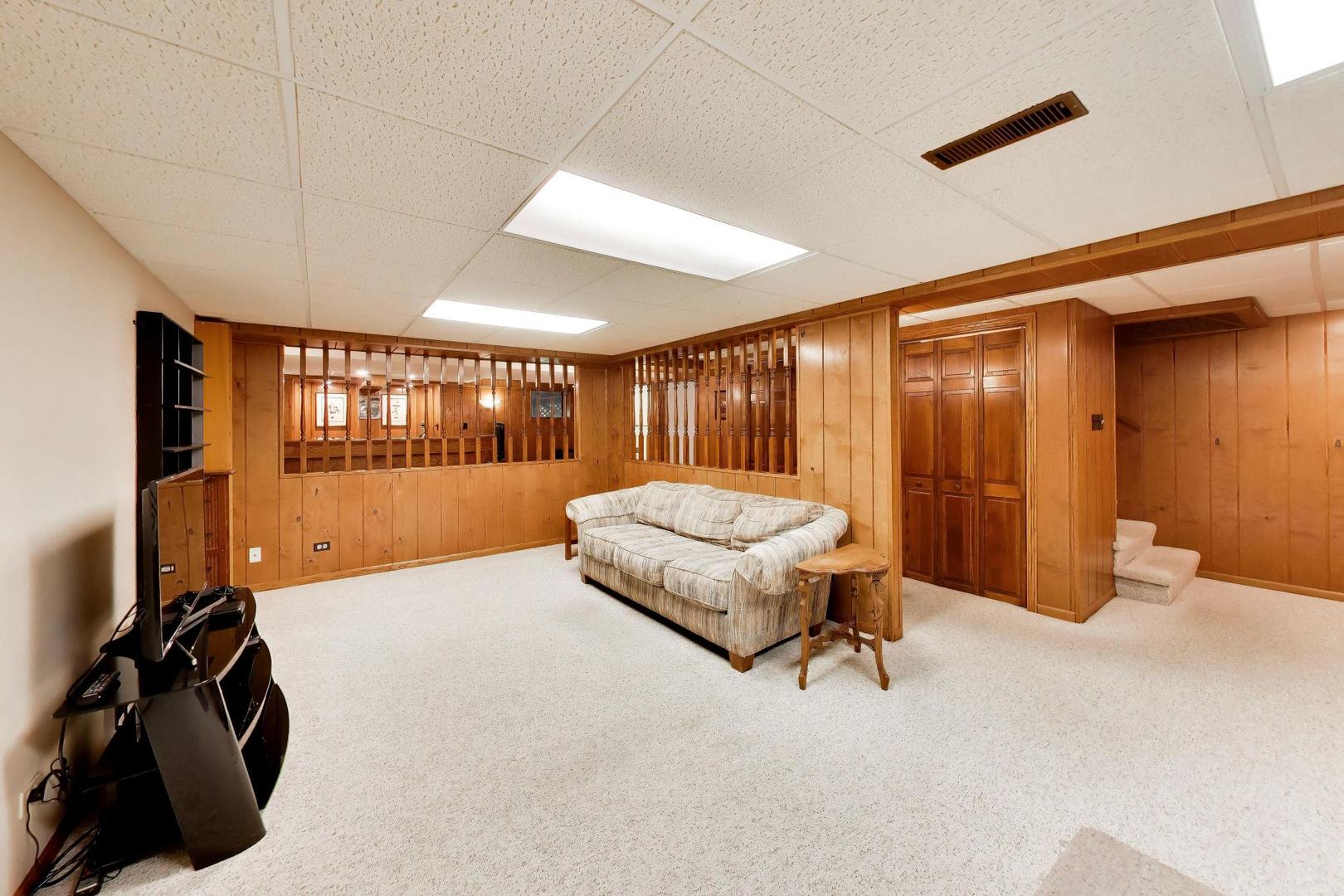 21766 West Hidden Valley Road Kildeer, IL 60047 - Photo 37 of 58 Gallery Image 37