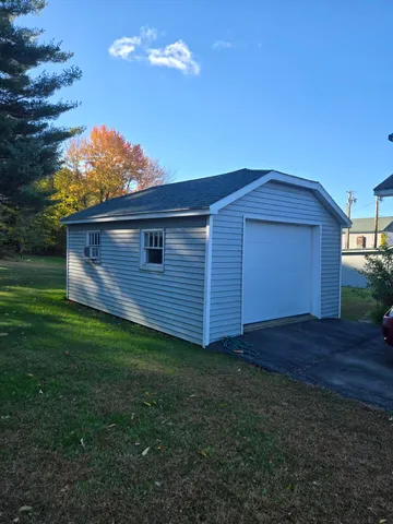 $250,000 | 2549 Highway 202, Winthrop, ME 04364