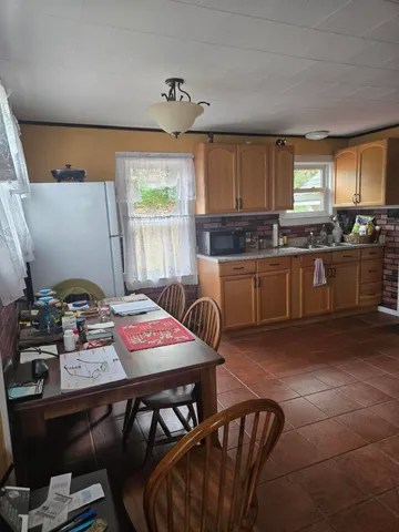 $250,000 | 2549 Highway 202, Winthrop, ME 04364