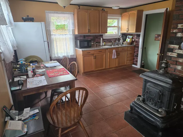 $250,000 | 2549 Highway 202, Winthrop, ME 04364