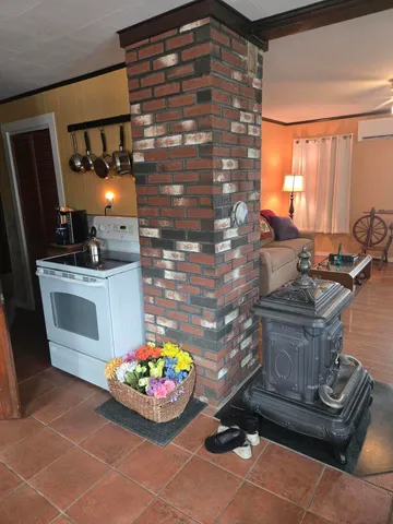 $250,000 | 2549 Highway 202, Winthrop, ME 04364