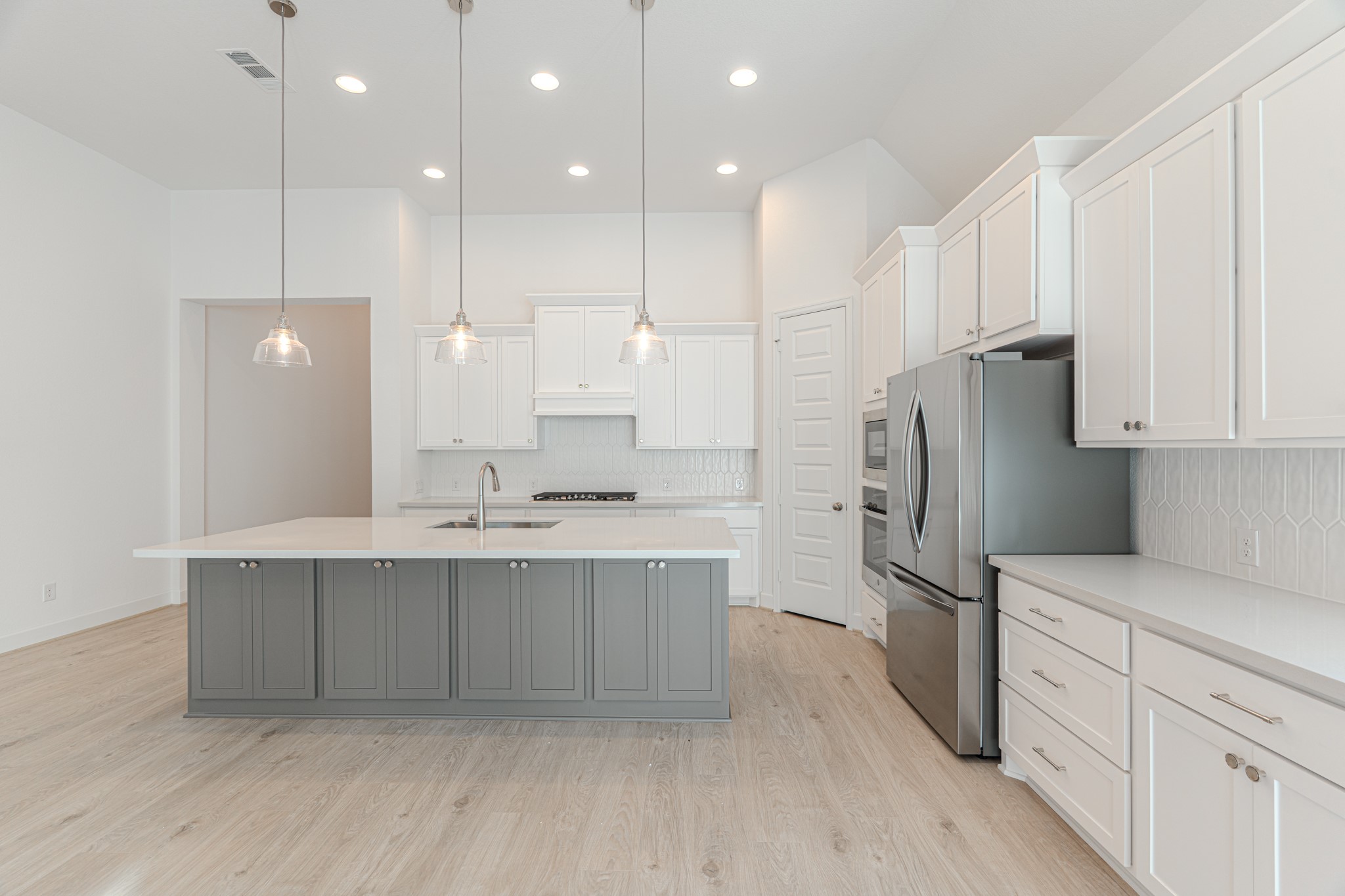 15910 Mahogany Mist Drive Conroe, TX 77302 - Photo 11 of 43