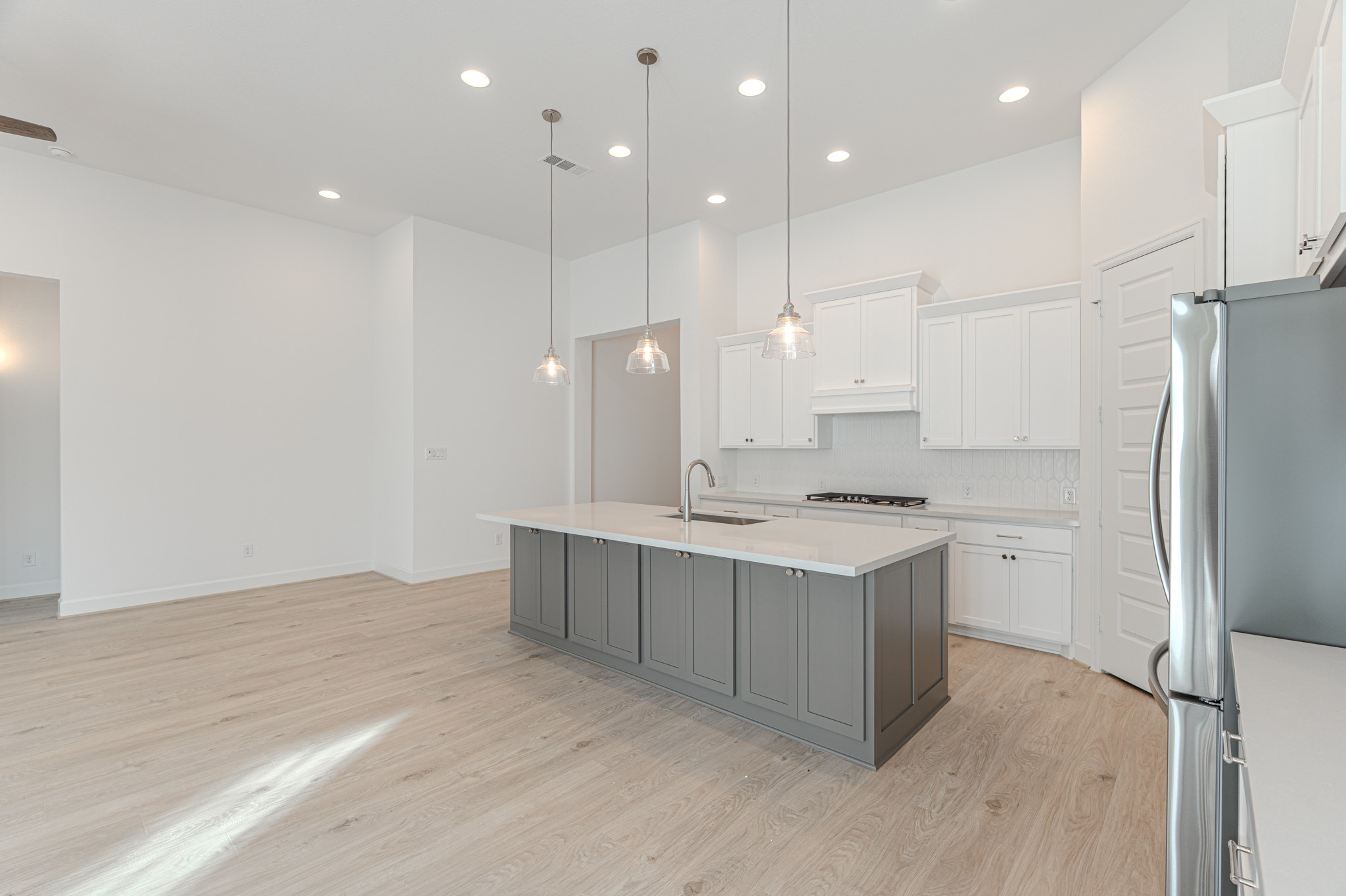 15910 Mahogany Mist Drive Conroe, TX 77302 - Photo 12 of 43