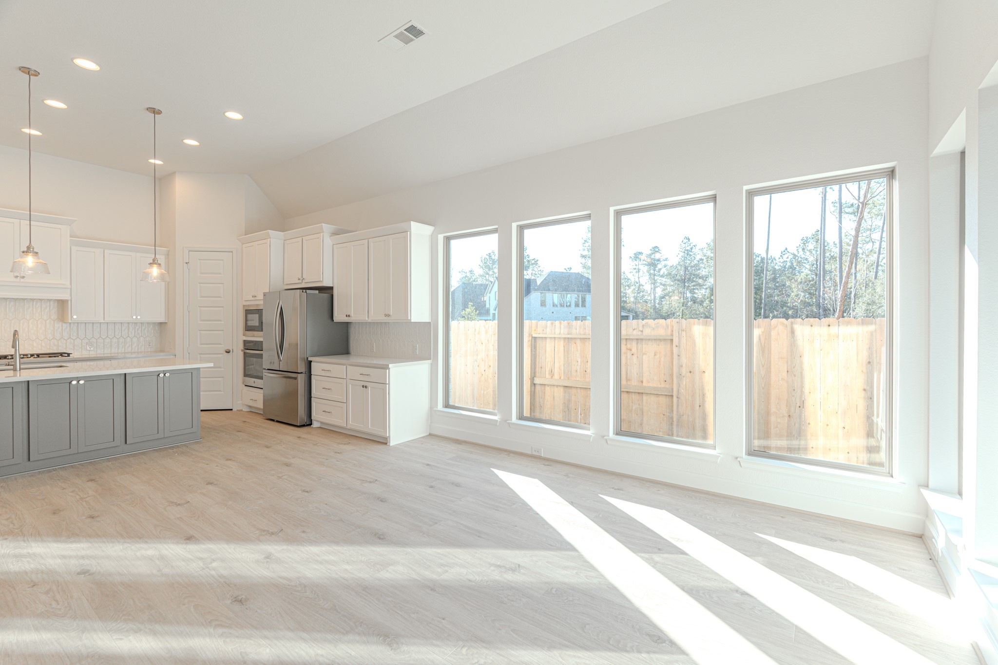 15910 Mahogany Mist Drive Conroe, TX 77302 - Photo 21 of 43