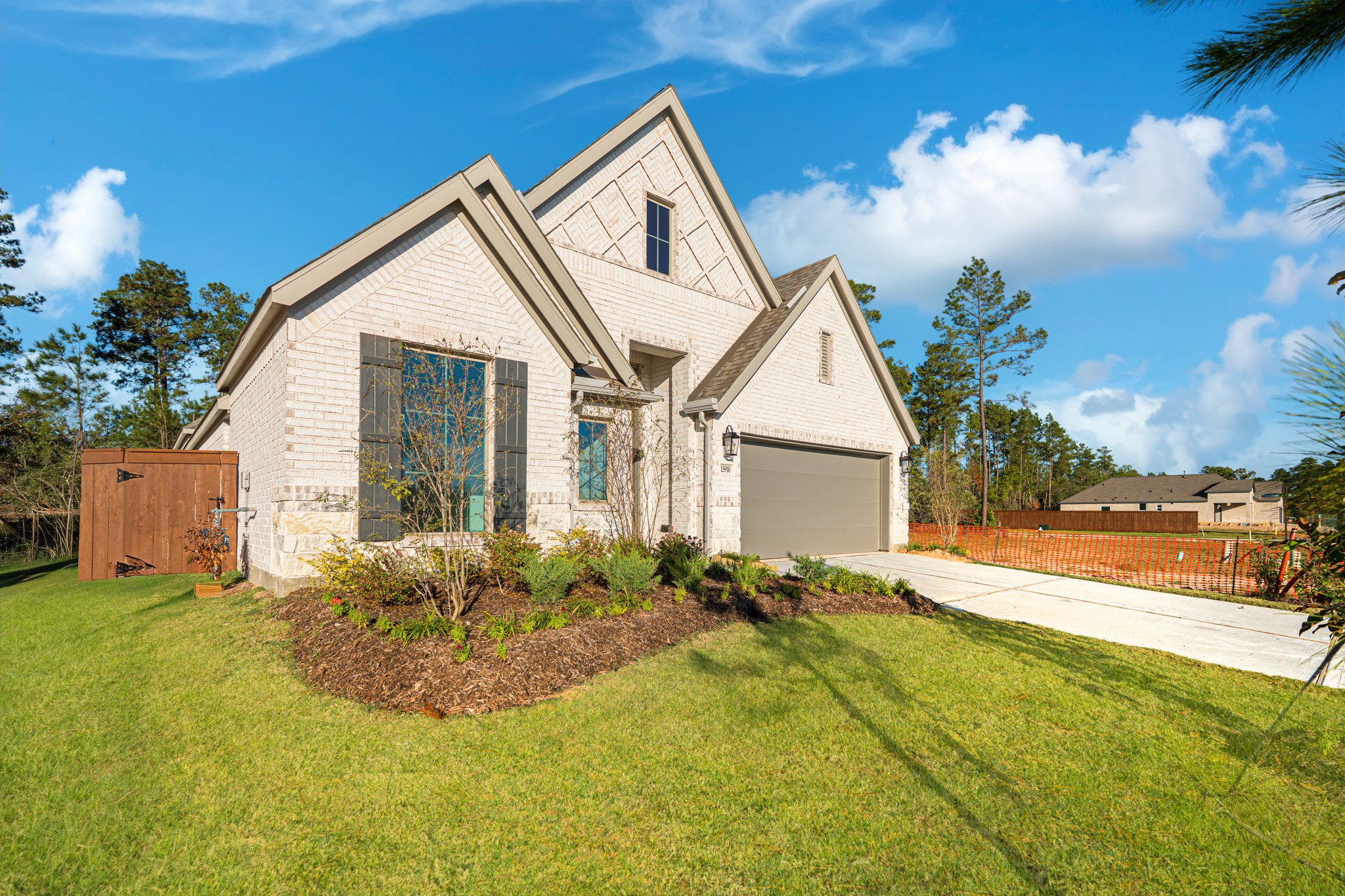 15910 Mahogany Mist Drive Conroe, TX 77302 - Photo 4 of 43