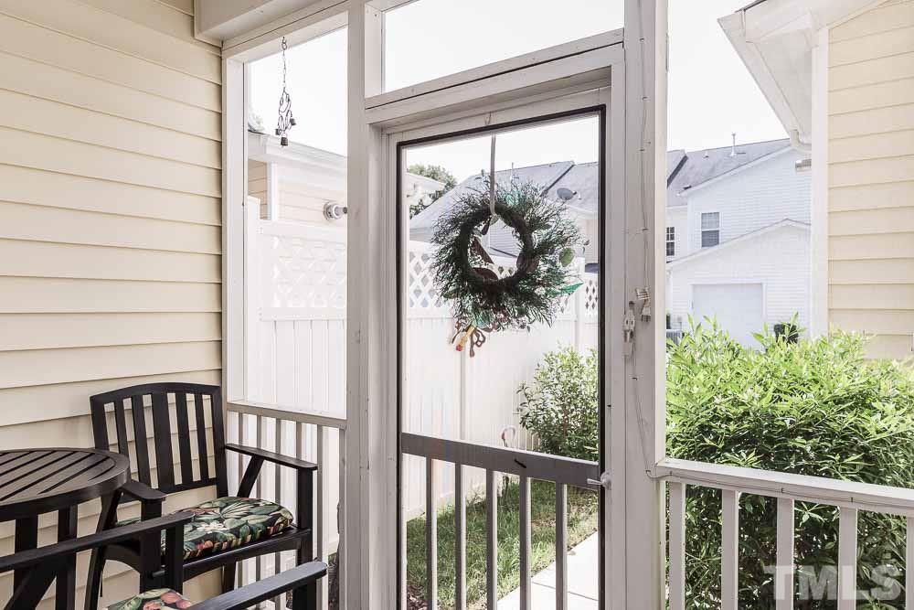 1310 Still Monument Way Raleigh, NC 27603 - Photo 10 of 27 Dining al fresco is always so romantic, isn't it??