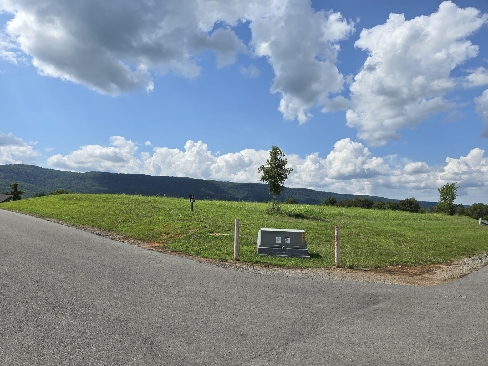 18 Farmview Way Dunlap, TN 37327 - Photo 3 of 16