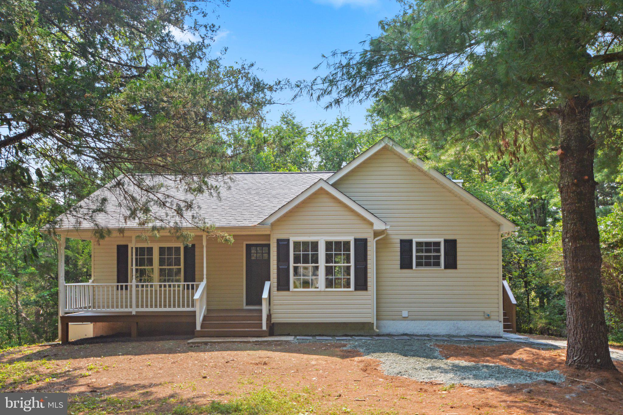 742 Albevanna Spring Road Scottsville, VA 24590 - Photo 2 of 30