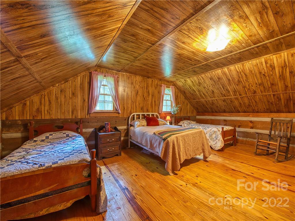 326 Old Soco Road Whittier, NC 28789 - Photo 19 of 45