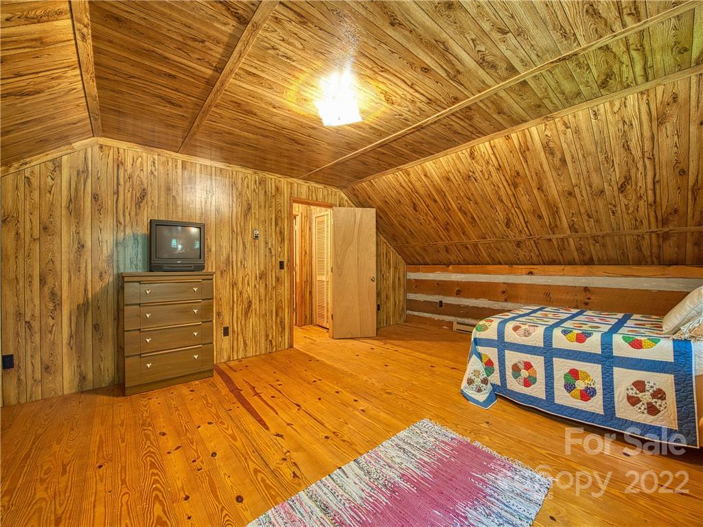 326 Old Soco Road Whittier, NC 28789 - Photo 21 of 45