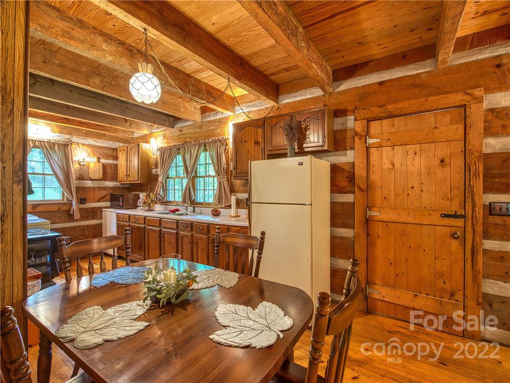 326 Old Soco Road Whittier, NC 28789 - Photo 10 of 45