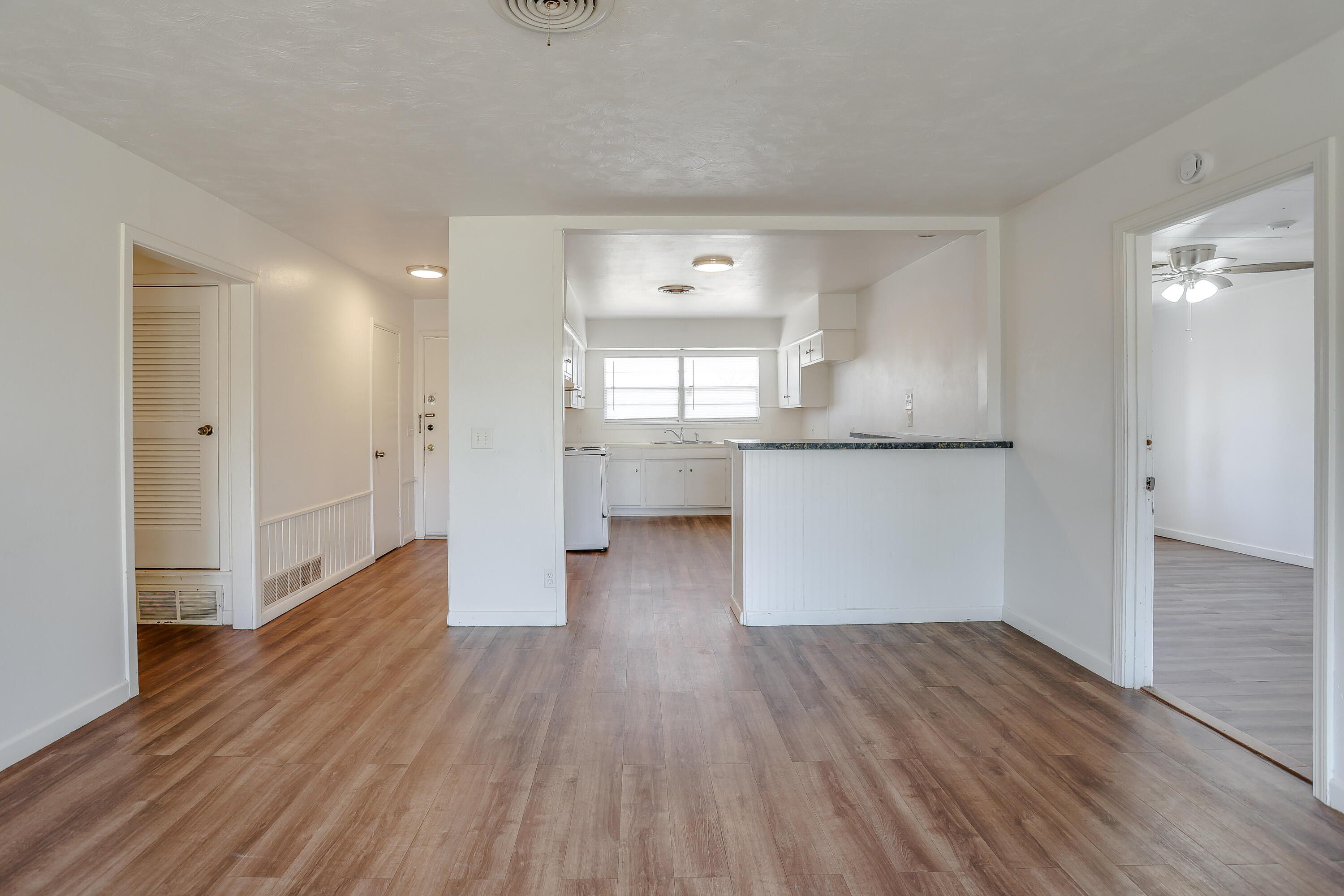 4902 43rd Street Lubbock, TX 79414 - Photo 4 of 15 4902-103